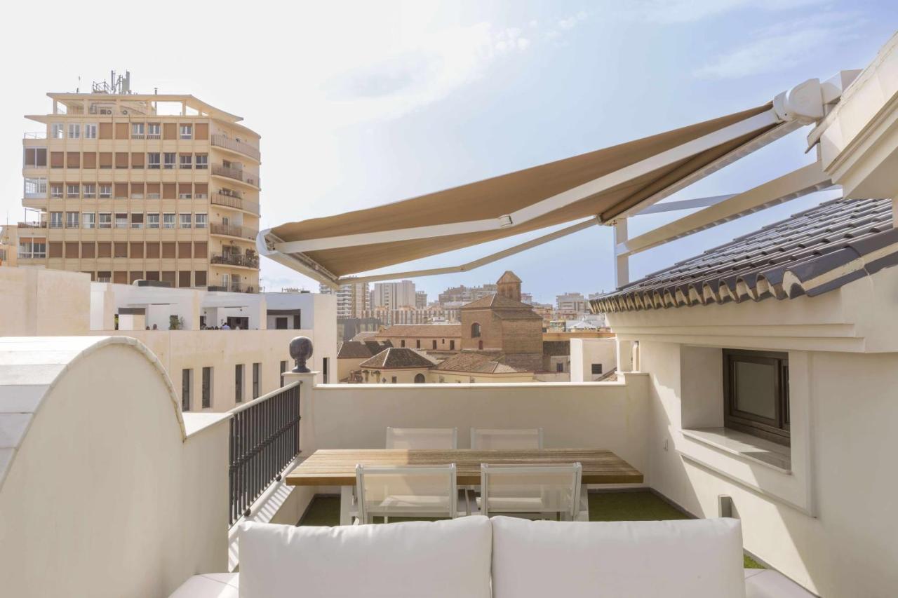 Hotel apartamentowy The Clock House Luxury Urban